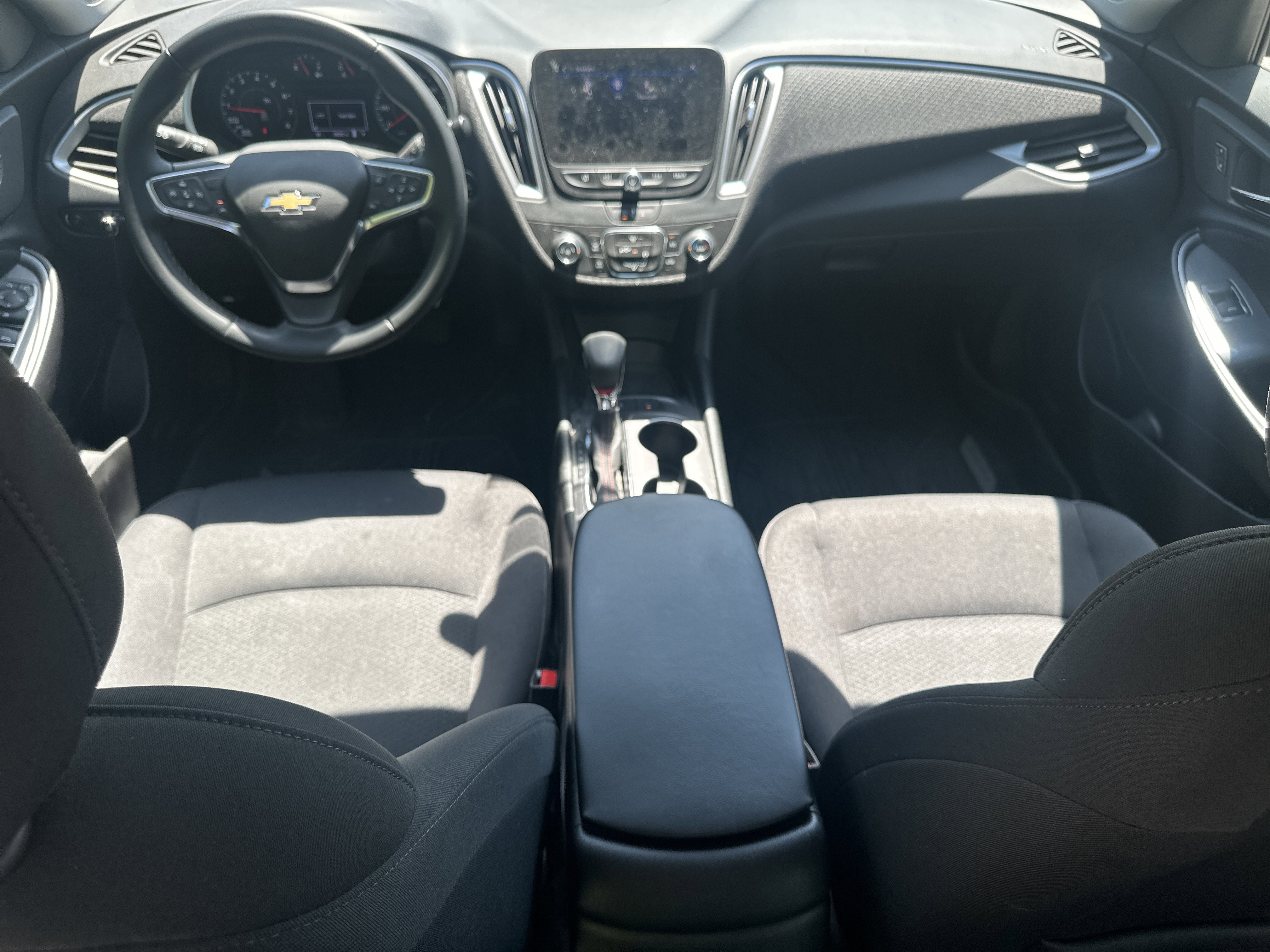 Used 2024 Chevrolet Malibu RS w/ LPO, Floor Liner Package FWD image 22