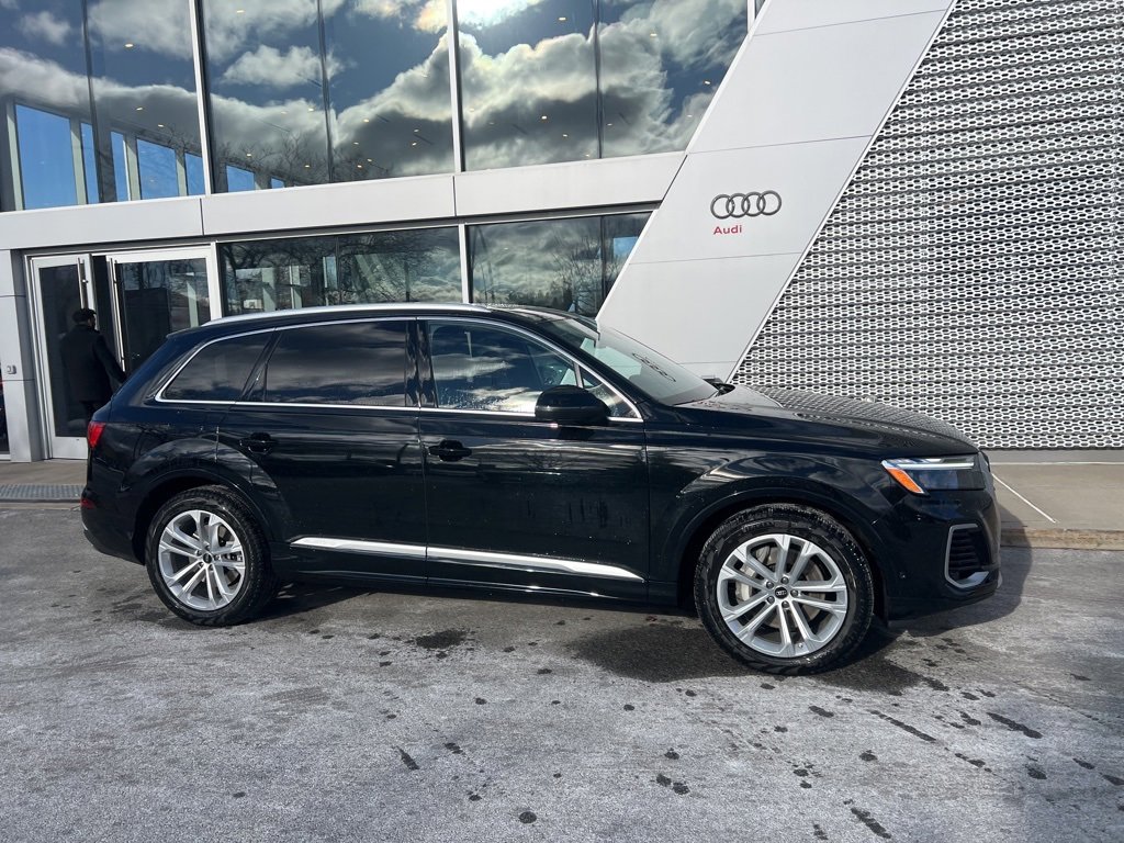 Used 2025 Audi Q7 3.0T Premium Plus w/ Premium Plus Package image 16