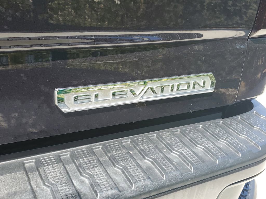 Used 2023 GMC Sierra 1500 Elevation w/ X31 Off-Road Package AWD/4WD image 9