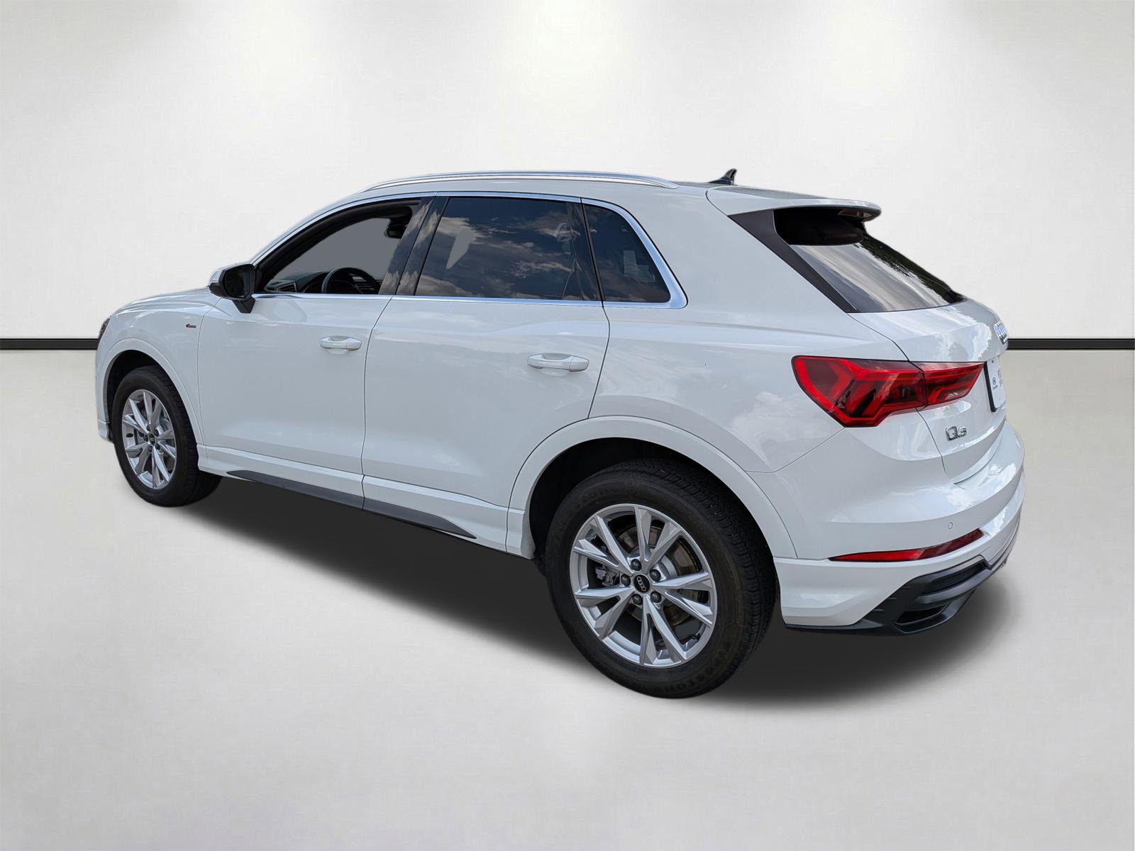 Used 2022 Audi Q3 2.0T Premium AWD/4WD image 6