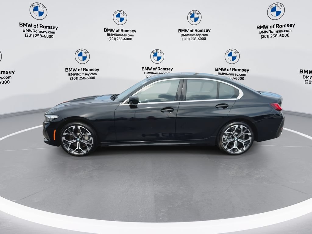 Used 2026 BMW 330i xDrive Sedan w/ Premium Package AWD/4WD image 5