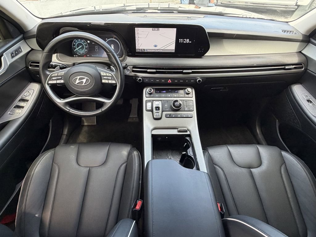Used 2024 Hyundai Palisade SEL w/ Premium Package FWD image 13