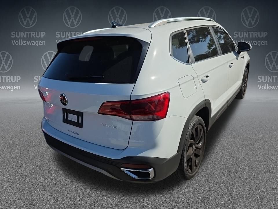 Used 2023 Volkswagen Taos SE w/ Black Wheel Package image 24