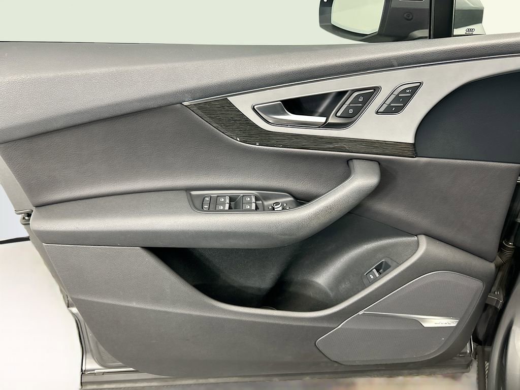 Used 2018 Audi Q7 2.0T Premium Plus w/ Premium Plus Package image 23