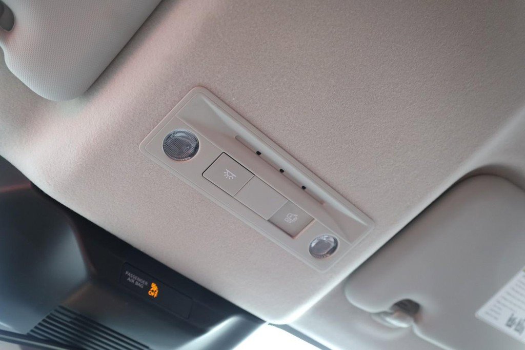 New 2026 Nissan Kicks SV w/ Cold Weather Package image 17