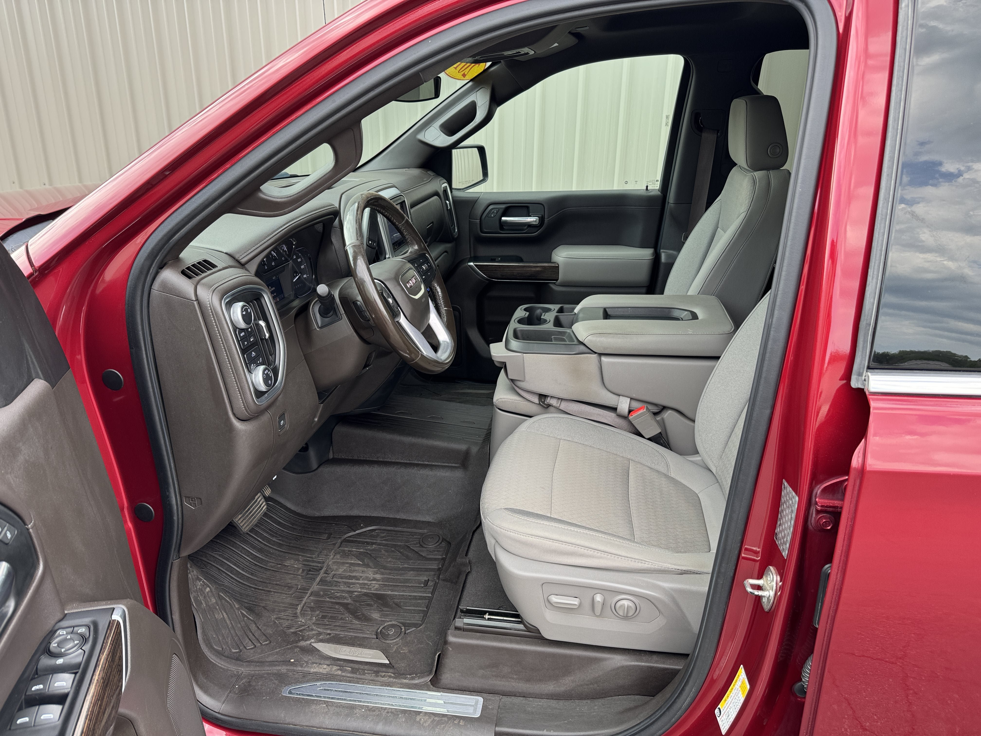 Used 2019 GMC Sierra 1500 SLE w/ SLE Value Package AWD/4WD image 9