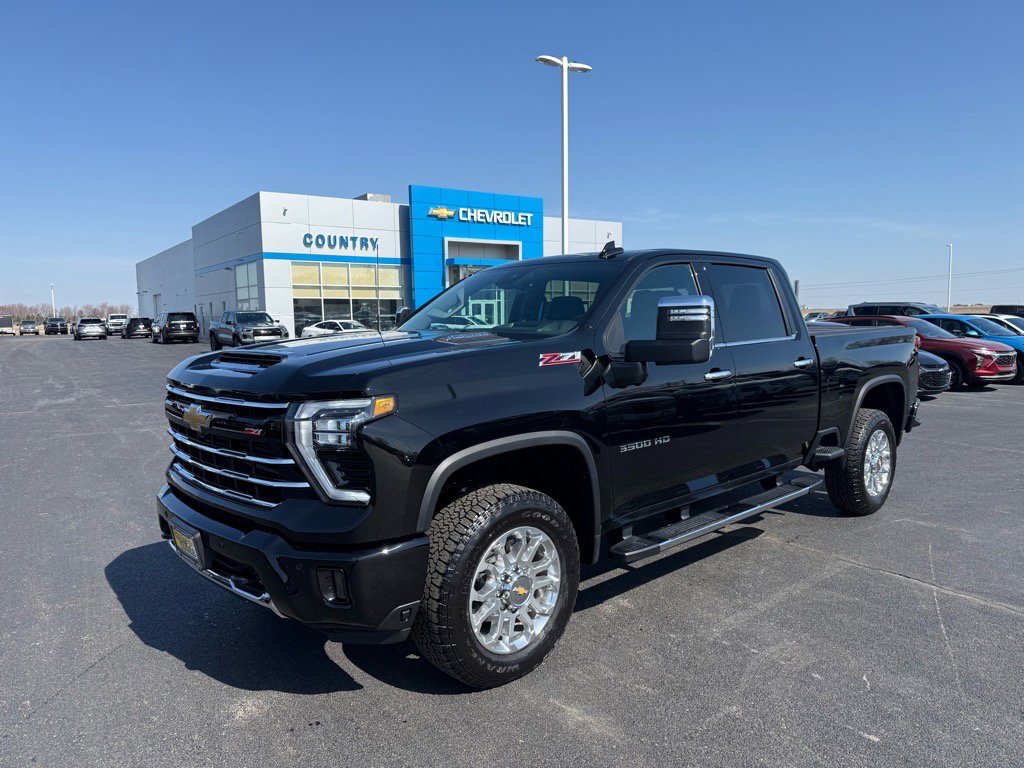 Used 2024 Chevrolet Silverado 3500 LTZ w/ LTZ Plus Package image 1