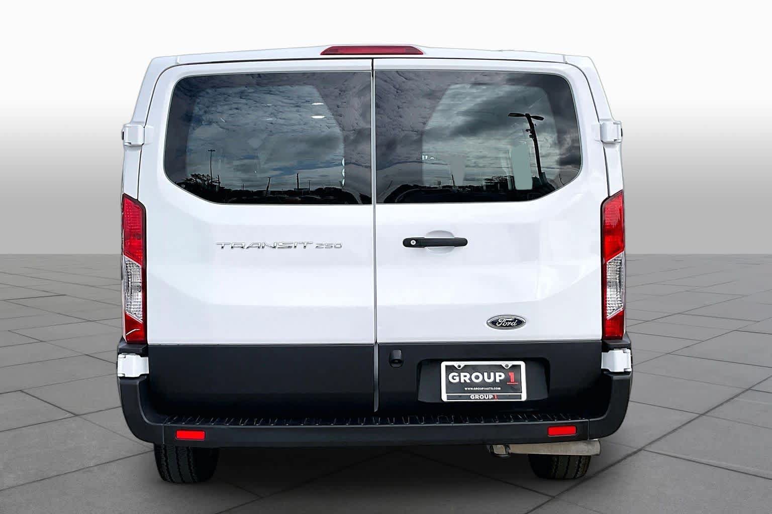 Used 2025 Ford Transit 250 Low Roof w/ Exterior Upgrade Package RWD image 5