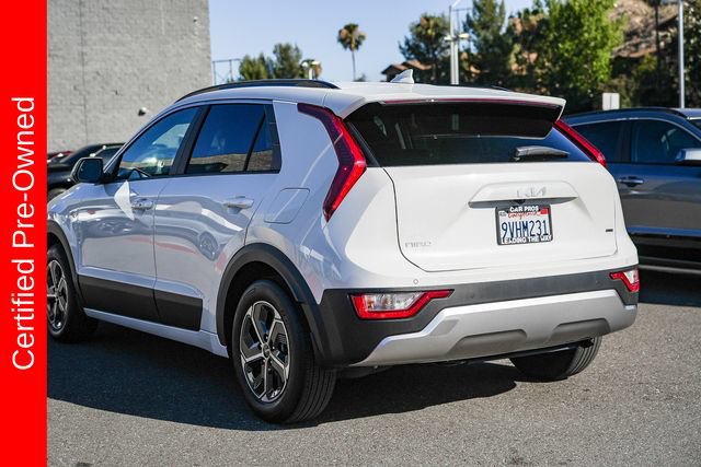 Certified 2025 Kia Niro EX FWD image 7