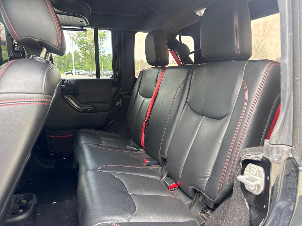 Used 2017 Jeep Wrangler Unlimited Rubicon AWD/4WD image 31