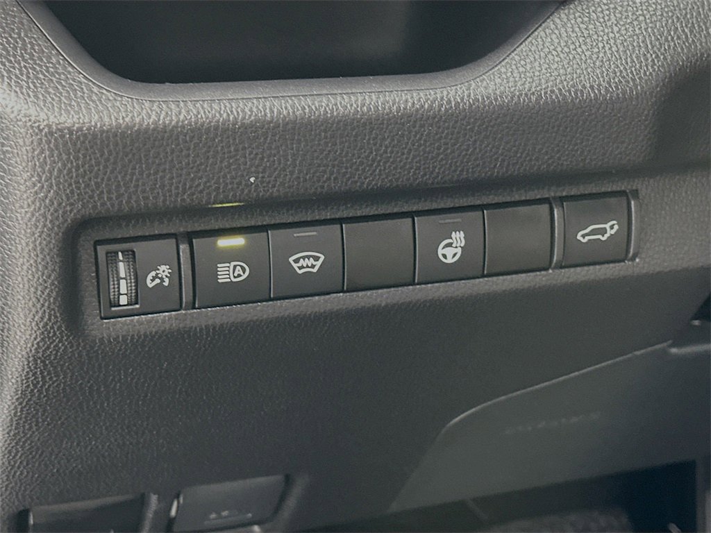 Used 2025 Toyota RAV4 XLE image 16
