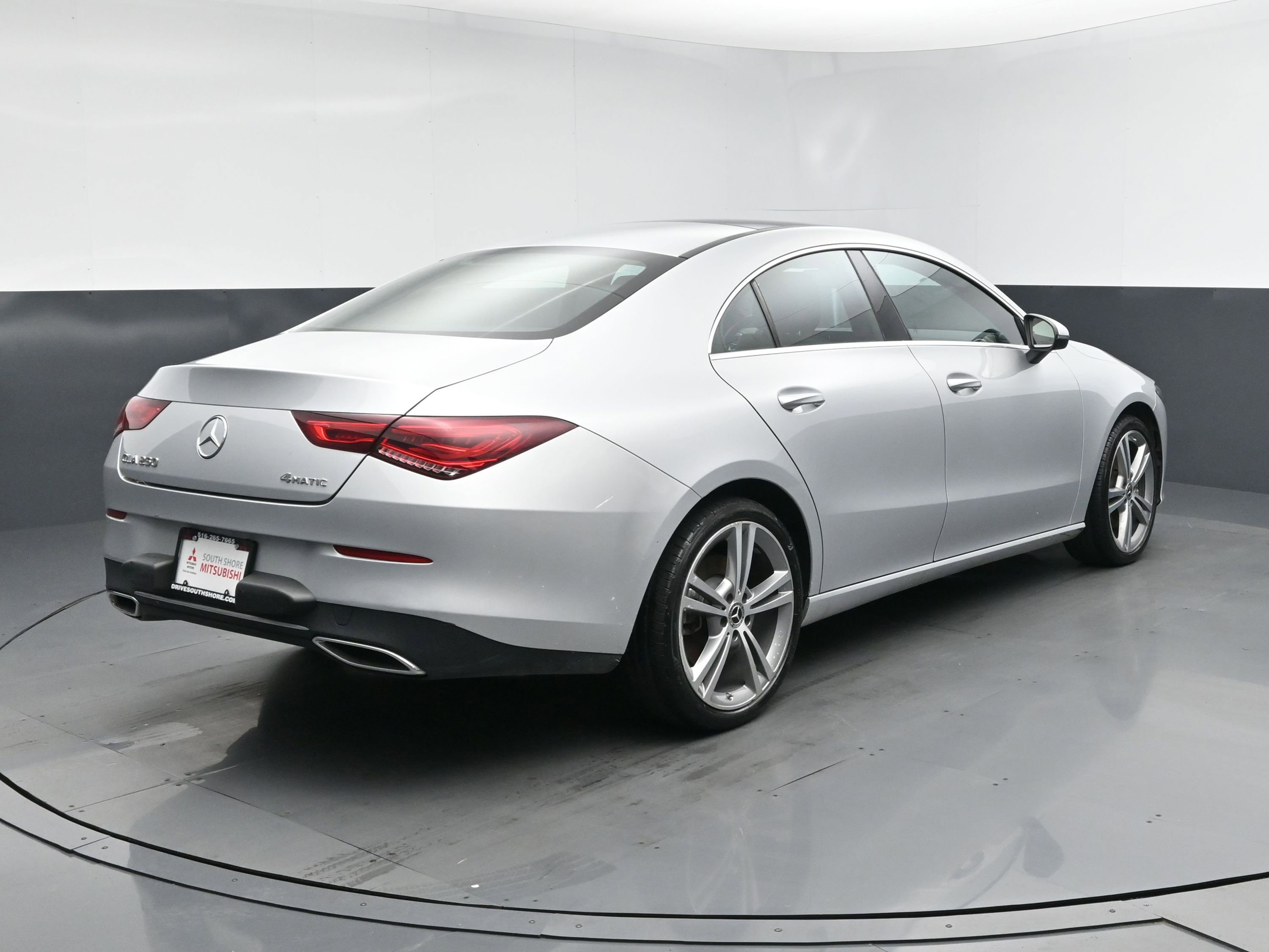 Used 2022 Mercedes-Benz CLA 250 4MATIC image 23