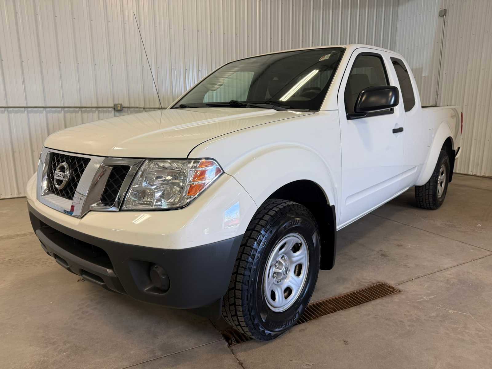 Used 2019 Nissan Frontier S RWD image 1