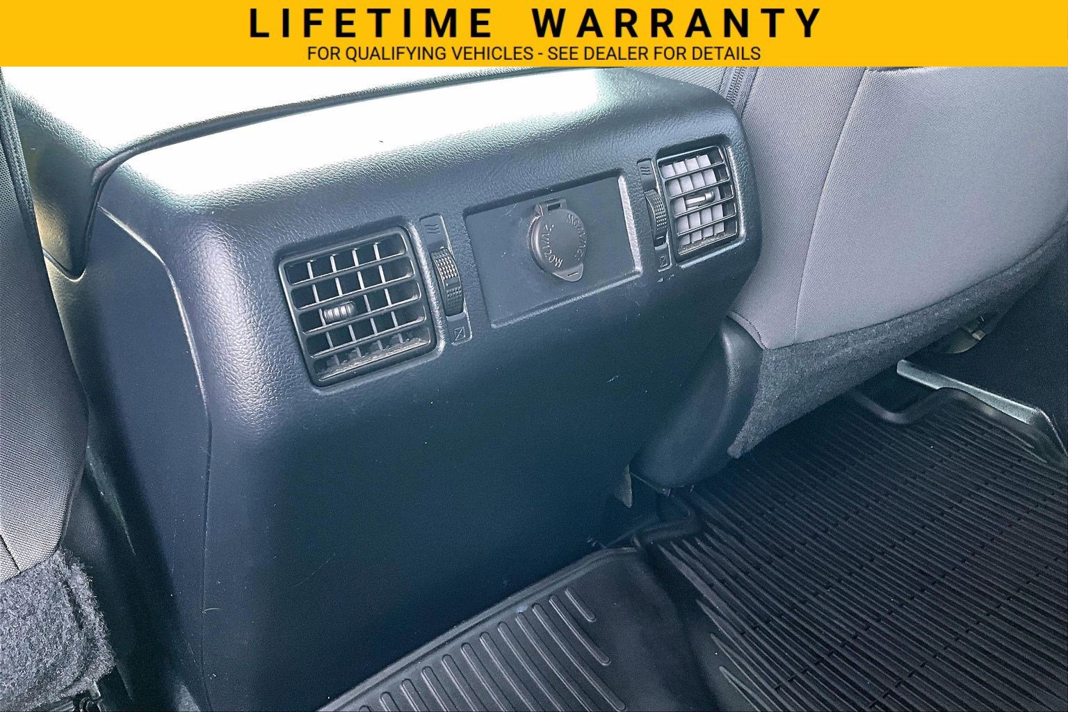 Used 2020 Toyota Tundra SR5 w/ SR5 Convenience Package AWD/4WD image 30