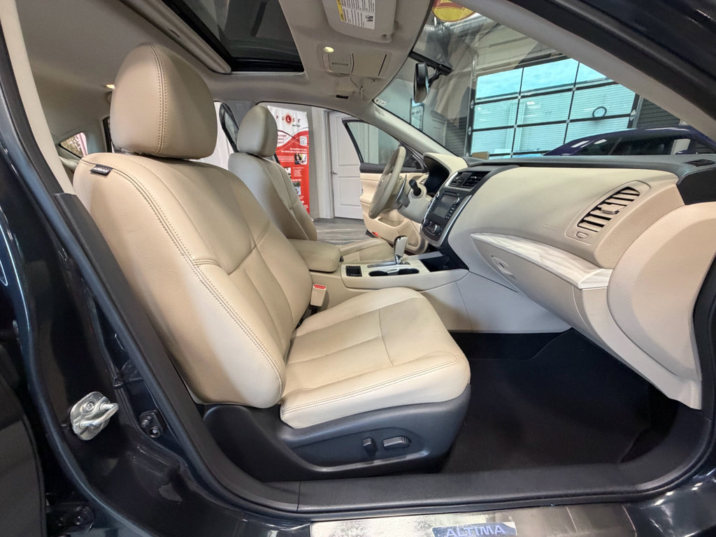 Used 2017 Nissan Altima 3.5 SL w/ 3.5SL Technology Package FWD image 44