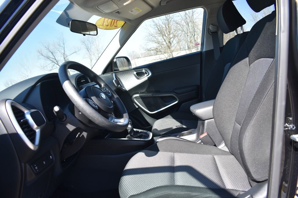 Used 2021 Kia Soul LX FWD image 22