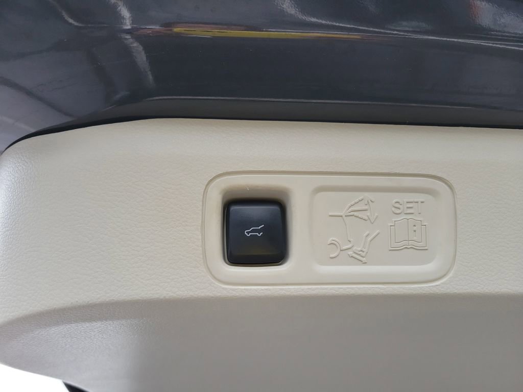 Certified 2023 Lincoln Navigator Black Label AWD/4WD image 11