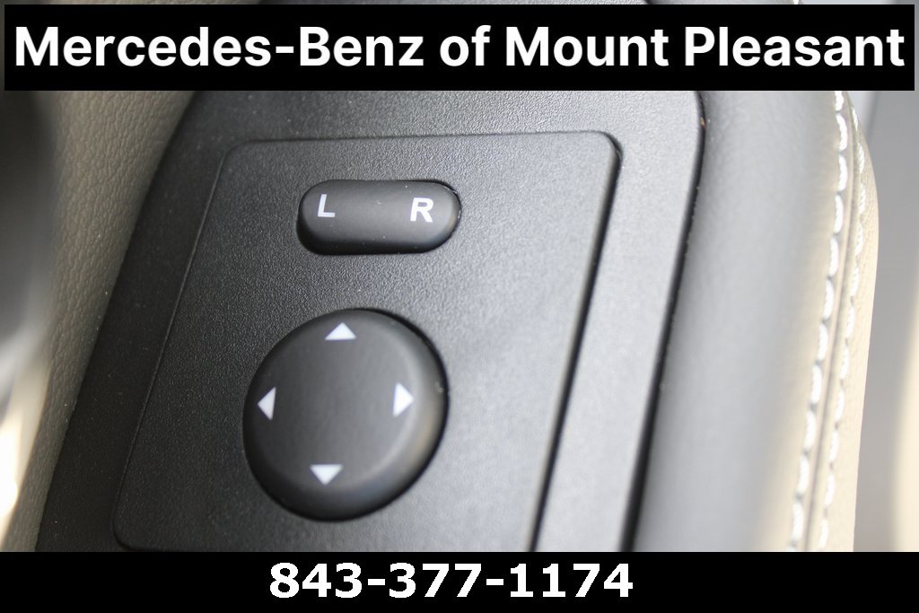 Used 2024 INEOS Grenadier Base image 19