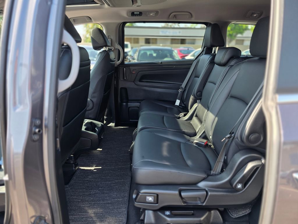 Used 2024 Honda Odyssey Touring image 15