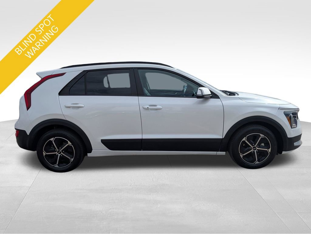 Certified 2023 Kia Niro EX w/ EX Cold Weather Package image 7