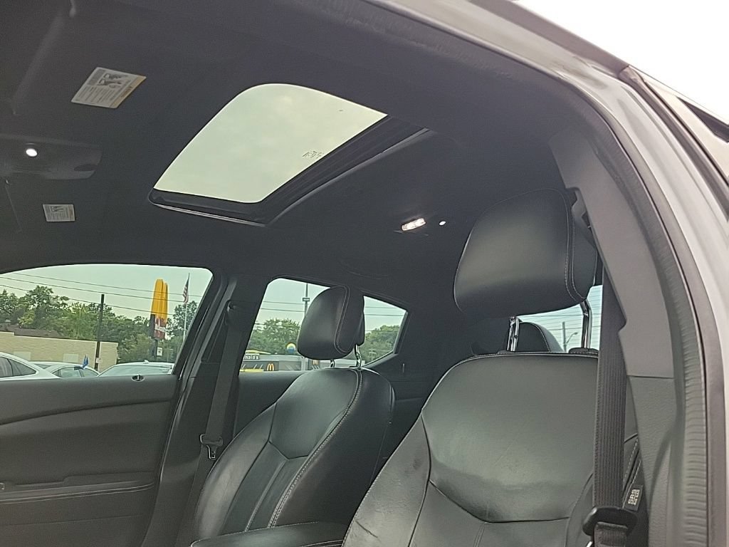 Used 2014 Dodge Avenger SXT w/ Sun/Sound Group FWD image 29