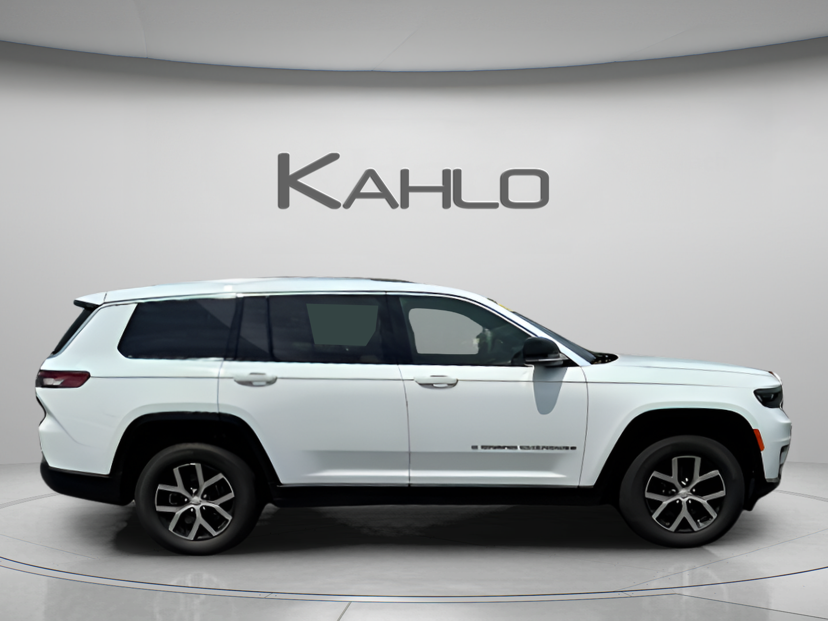 Used 2023 Jeep Grand Cherokee L Limited AWD/4WD image 5