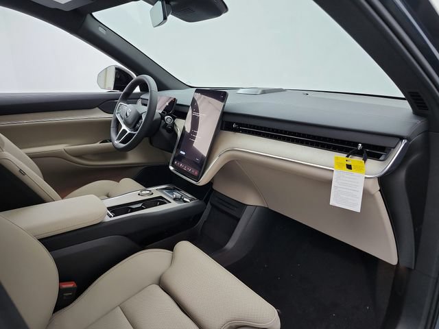 New 2026 Volvo XC90 T8 Plus w/ Protection Package Premier AWD/4WD image 25