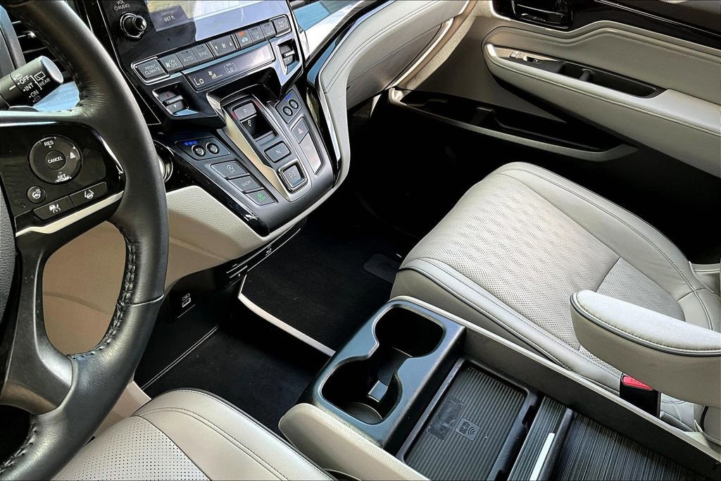 Certified 2024 Honda Odyssey Elite image 13