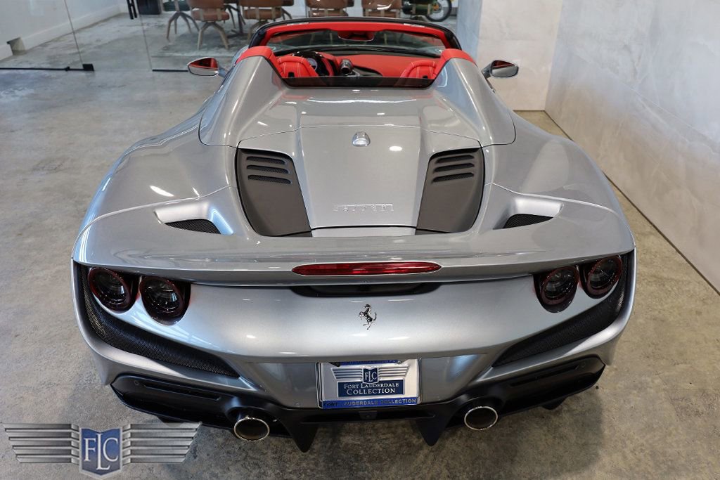 Used 2021 Ferrari F8 Tributo RWD image 12