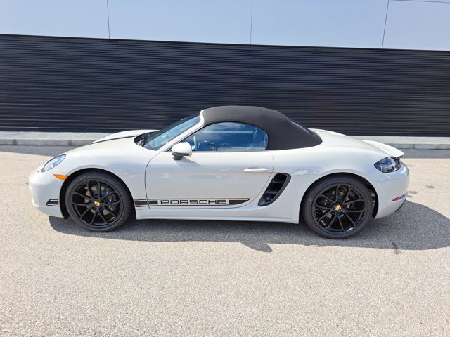 New 2025 Porsche 718 Boxster image 2