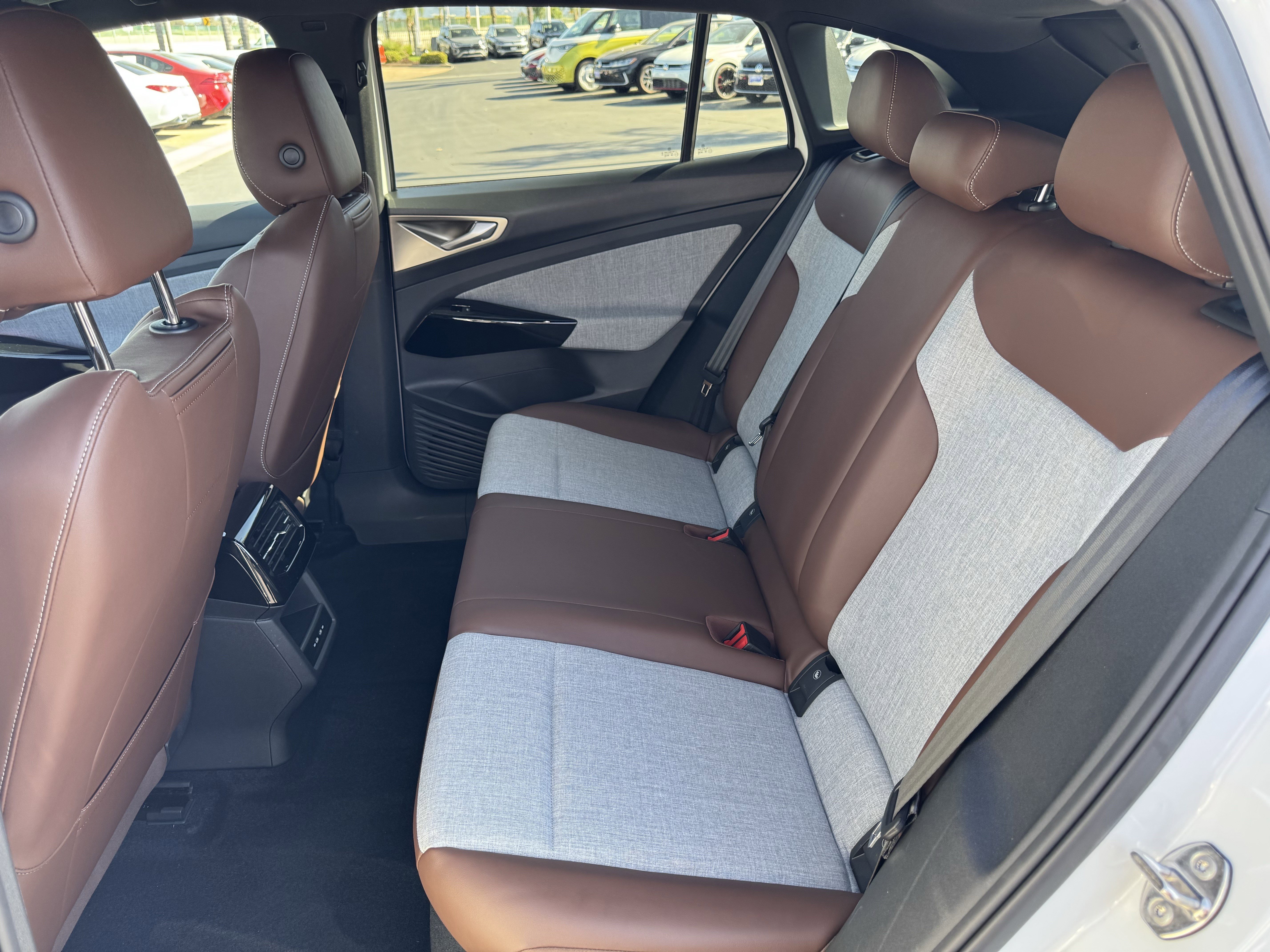 Certified 2023 Volkswagen ID.4 Pro image 34