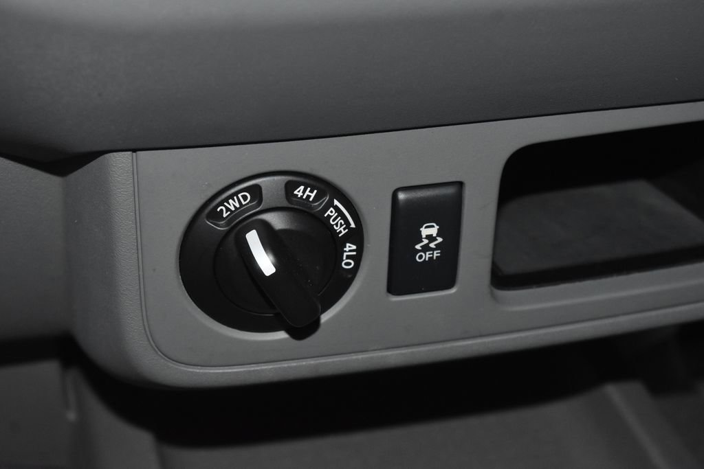 Used 2019 Nissan Frontier SV AWD/4WD image 14
