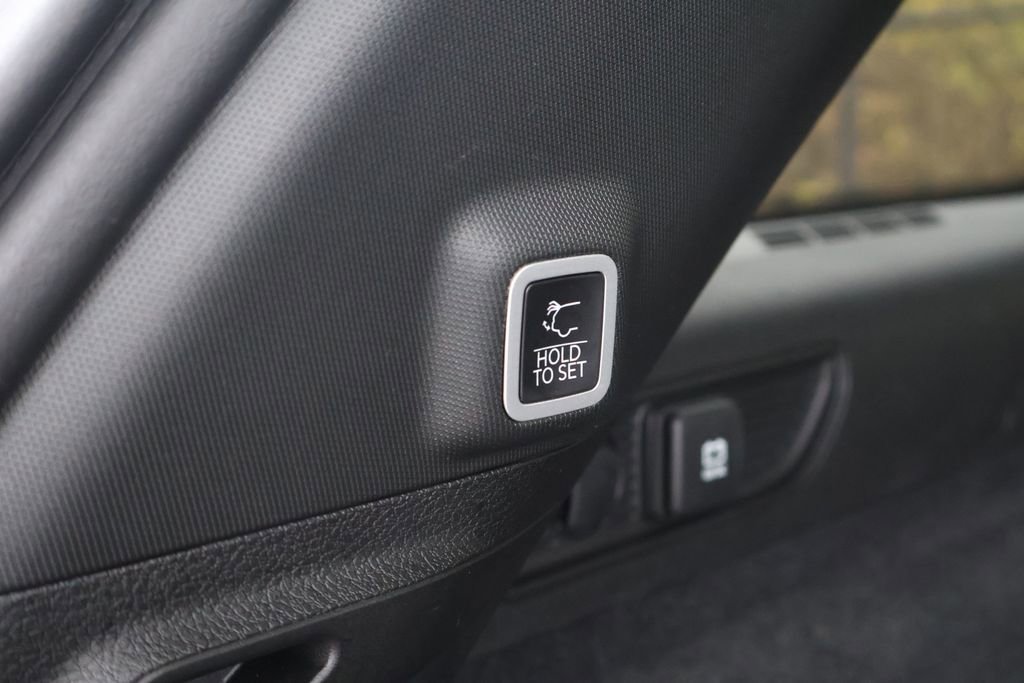 Used 2024 Jeep Grand Cherokee Overland image 52