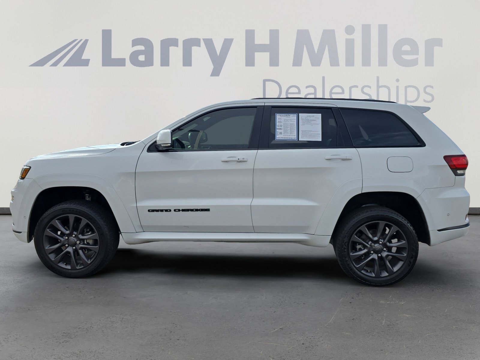 Used 2018 Jeep Grand Cherokee High Altitude image 3