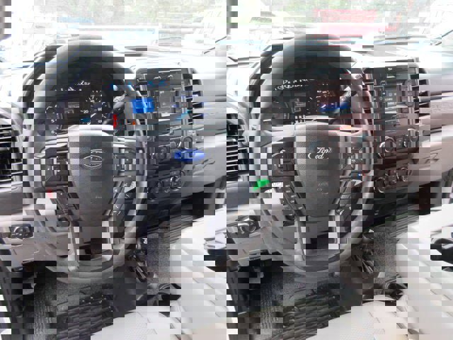 Used 2019 Ford F550 4x4 SuperCab Super Duty image 16