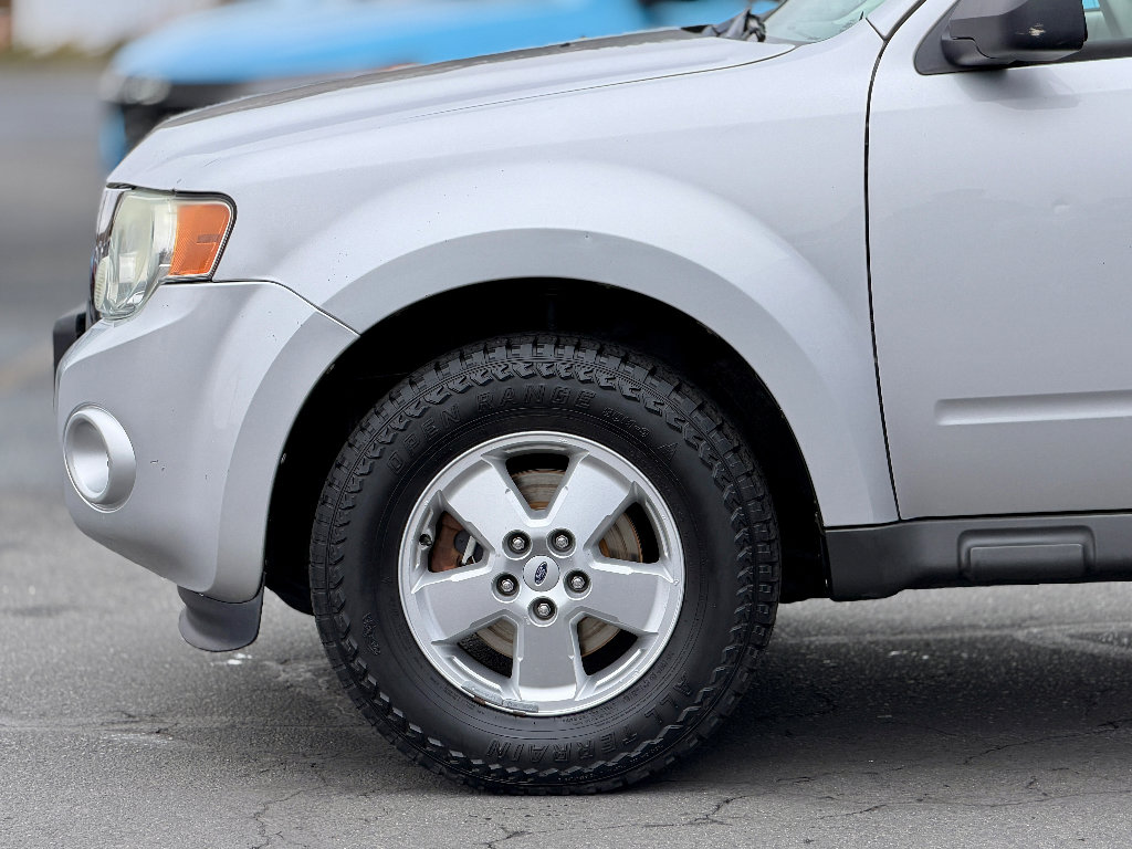 Used 2010 Ford Escape XLS image 14
