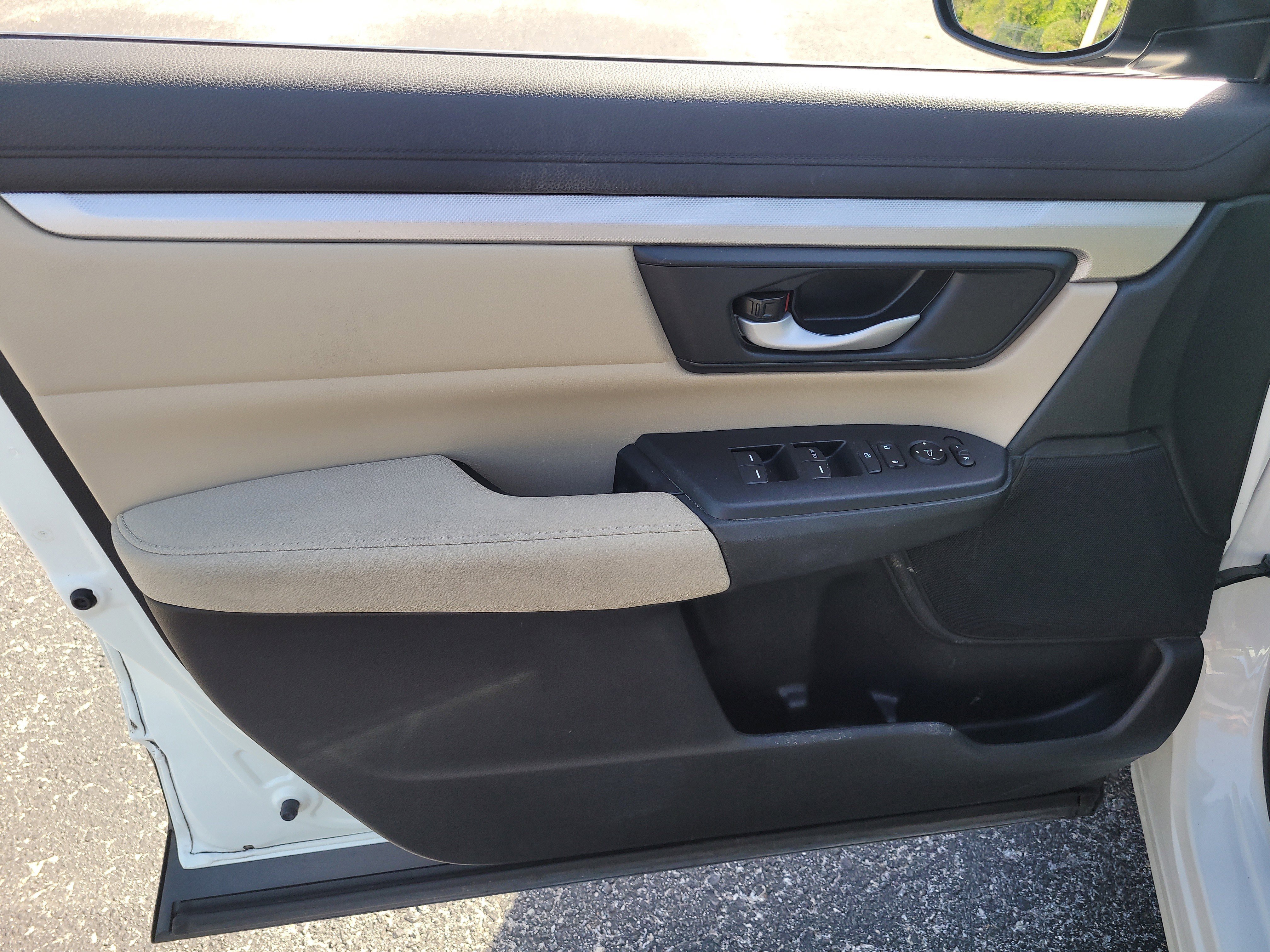 Used 2018 Honda CR-V LX image 16