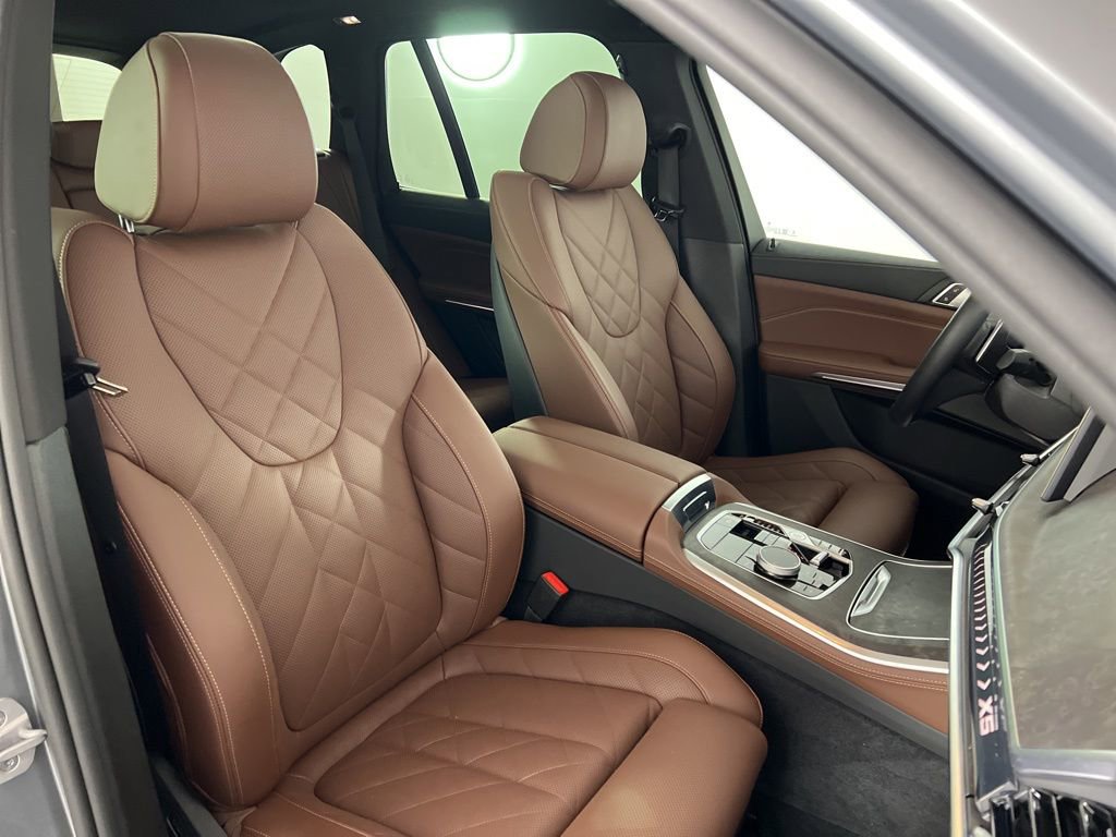 Certified 2025 BMW X5 xDrive40i w/ Premium Package image 27