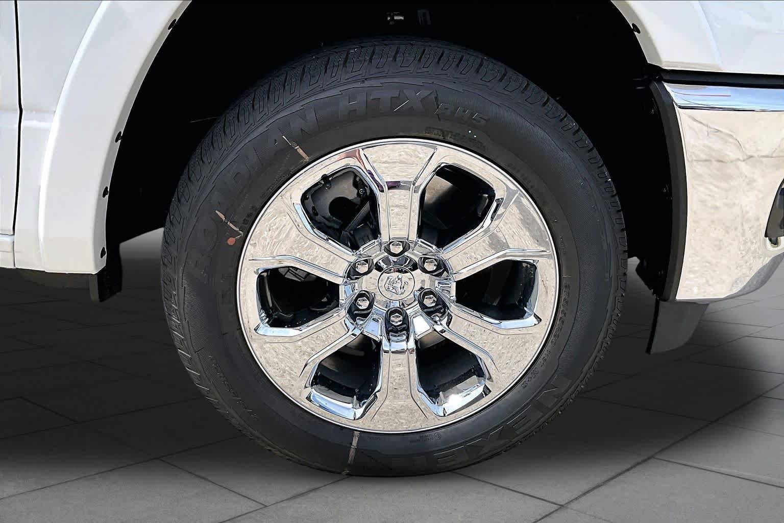 New 2026 RAM 1500 Big Horn AWD/4WD image 12