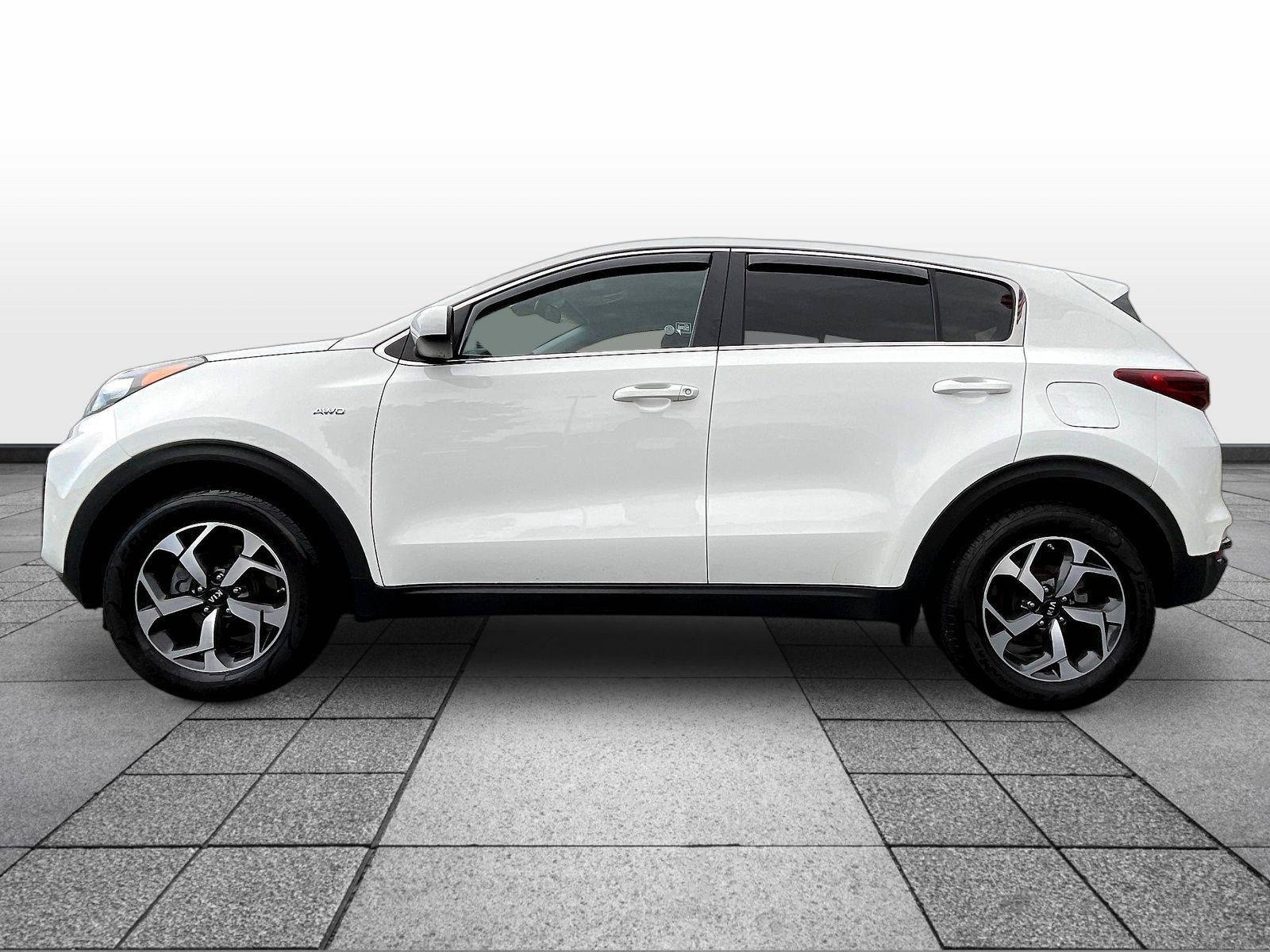 Used 2020 Kia Sportage LX AWD/4WD image 8
