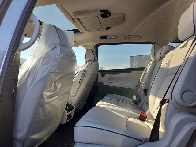 New 2026 Honda Odyssey Touring image 9