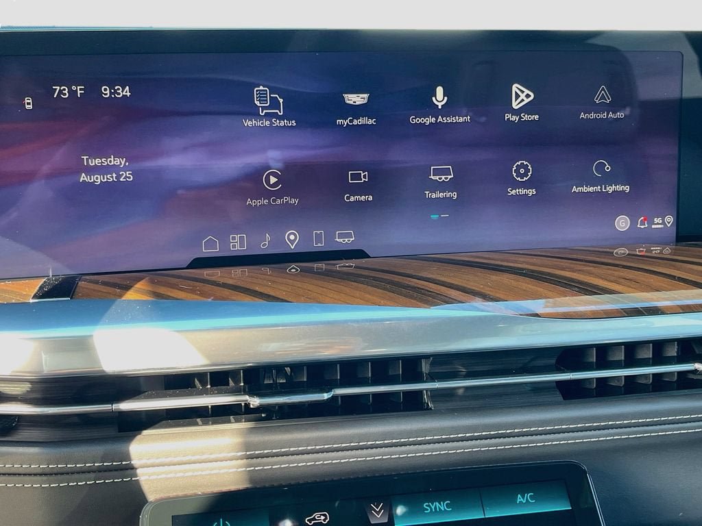 New 2026 Cadillac Escalade Platinum Sport w/ LPO, ONYX Package AWD/4WD image 22