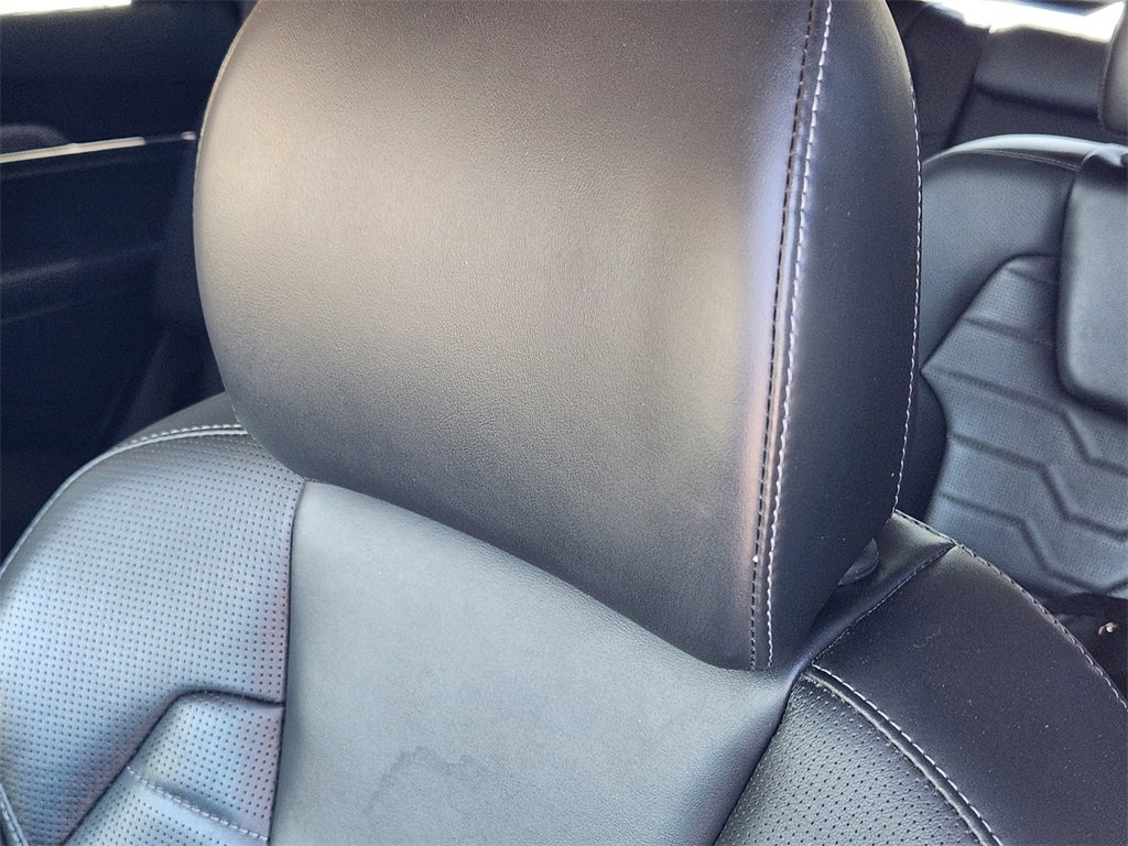 Used 2022 Kia Telluride SX w/ SX Prestige Package image 14