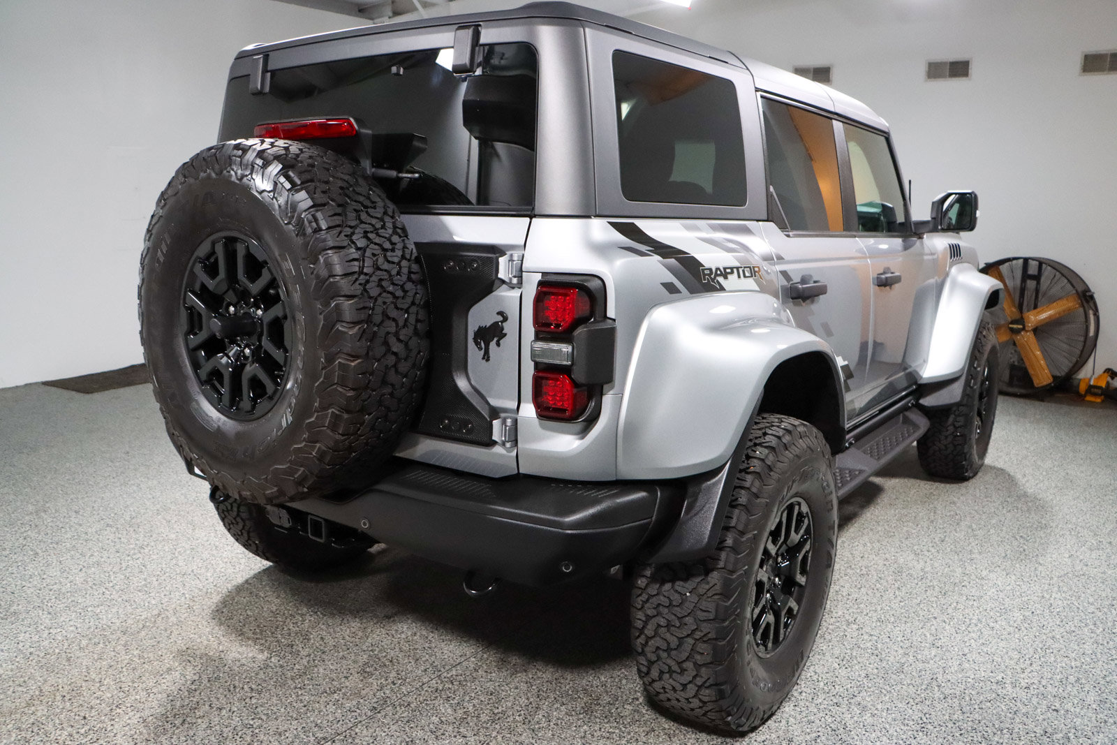 Used 2024 Ford Bronco Raptor w/ Interior Carbon Fiber Pack 6 image 7