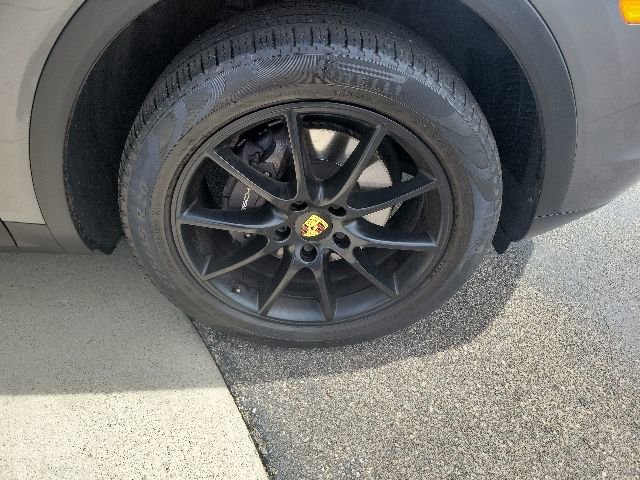 Used 2020 Porsche Cayenne AWD/4WD image 15