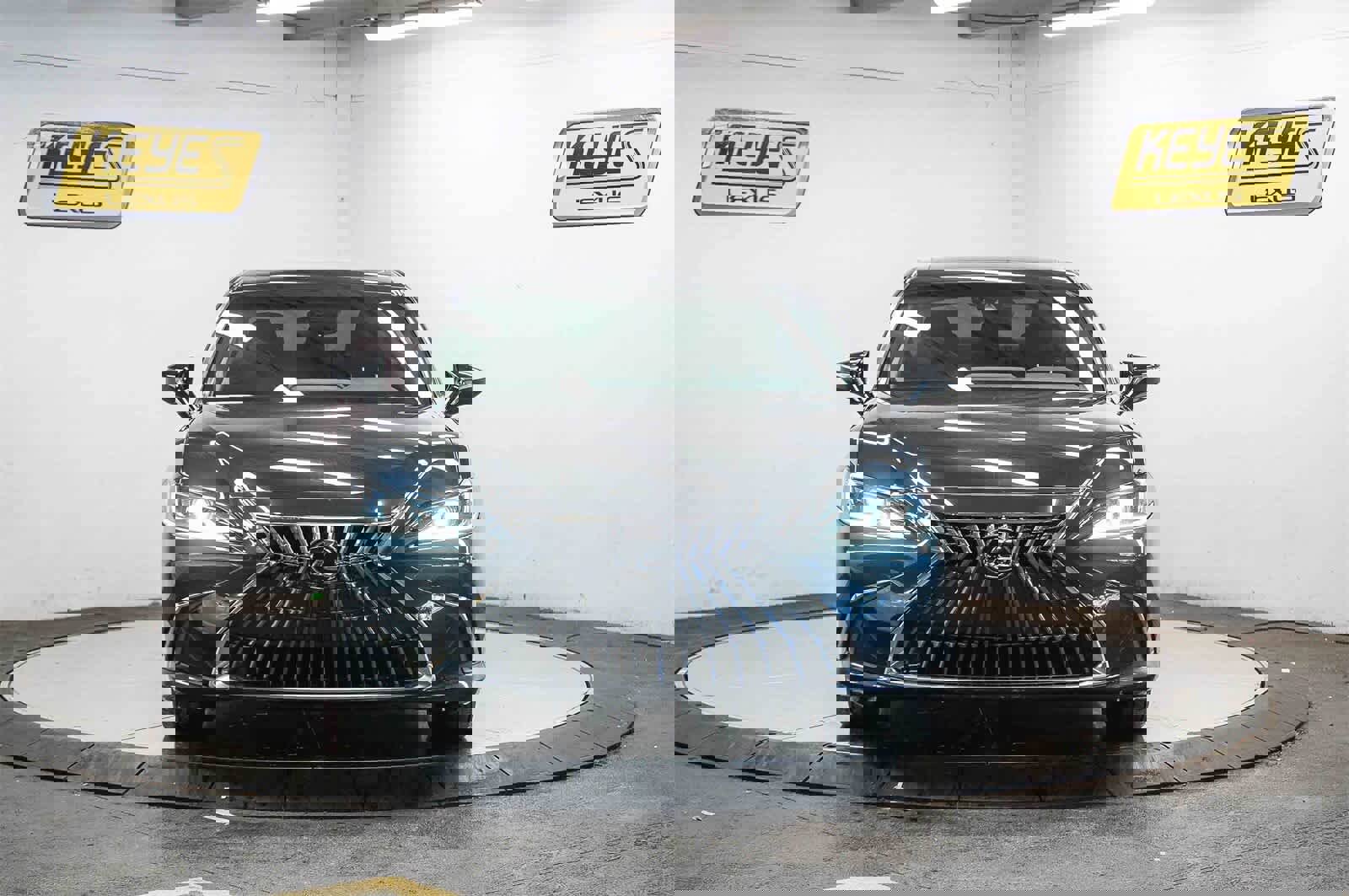 Used 2023 Lexus ES 350 w/ Premium Package image 6