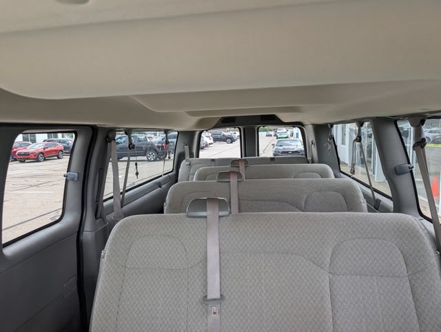 Used 2025 Chevrolet Express 3500 LT w/ LT Preferred Equipment Group RWD image 20