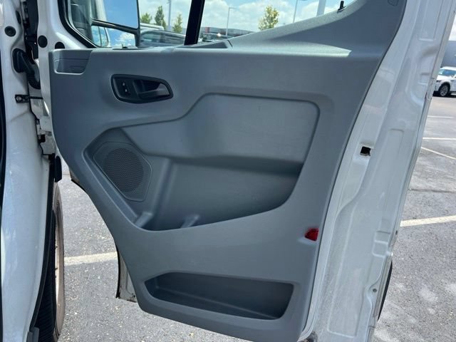 Used 2017 Ford Transit 150 130 Low Roof RWD image 28