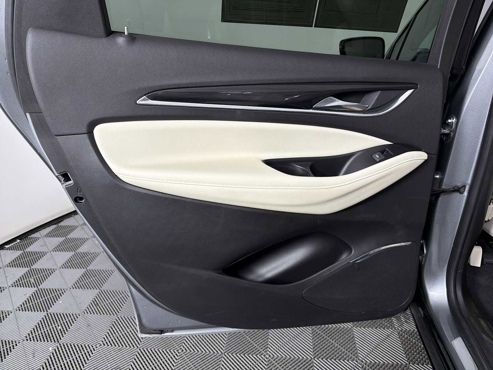 Certified 2023 Buick Enclave Premium w/ Experience Buick Package AWD/4WD image 21