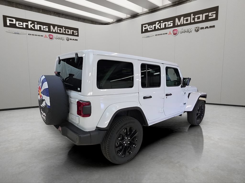 Certified 2025 Jeep Wrangler Unlimited Sahara w/ Safety Group AWD/4WD image 5